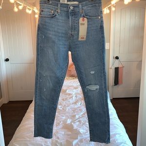 Levi’s Wedgie Skinny High Rise Jeans